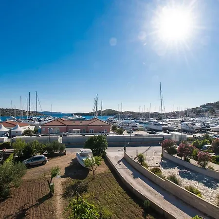 아파트 Nena Tribalj